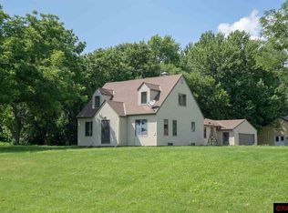 83878 300th St, Madelia, MN 56062