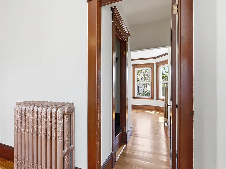 21 James St #2S — Photo 6