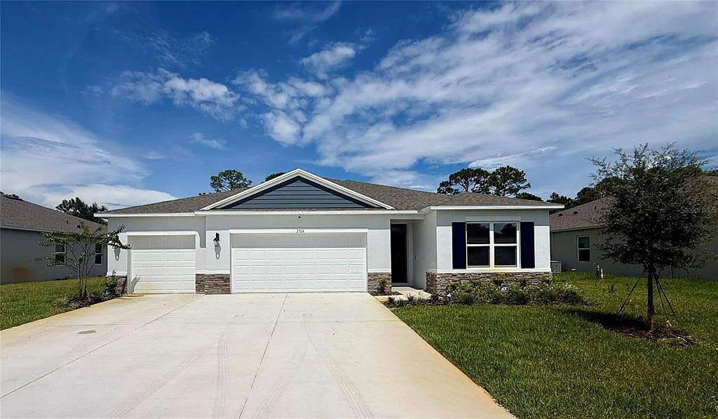 4 bed, 3.0 bath, 2336 sqft, $2,950 — Photo 1