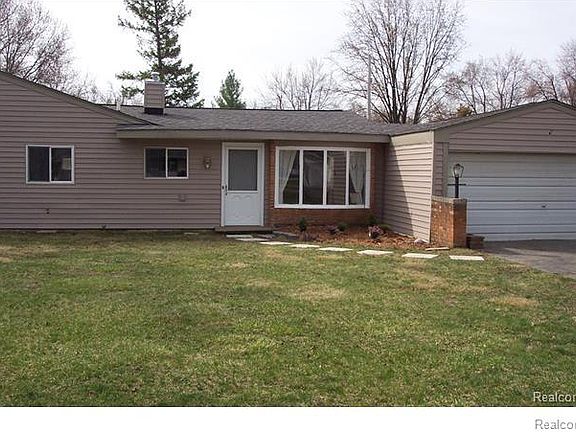 2nd image of 3251 Warringham Ave