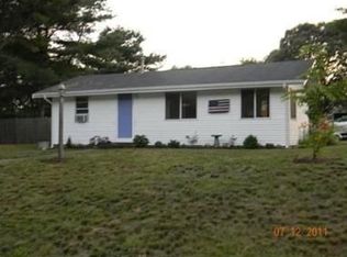 37 Meadowlark Dr, Wareham, MA 02571