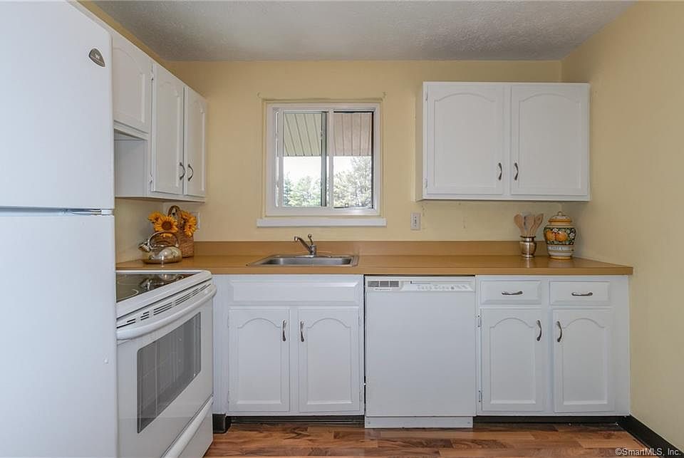 1st image of 25 Amato Dr APT D