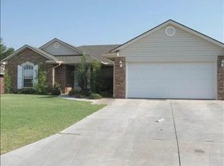 1926 Aspen Pl, Shawnee, OK 74804