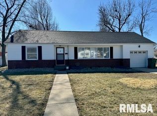 9 Mitchell Ave, Centralia, IL 62801