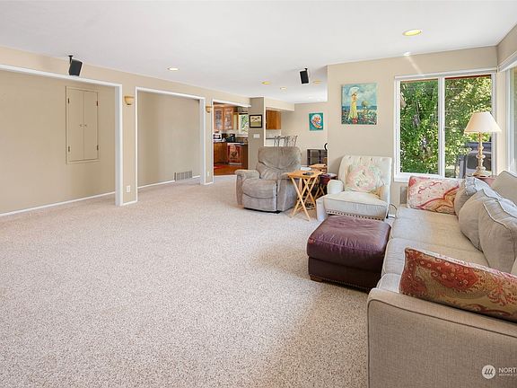 5th image of 14421 46th Avenue S