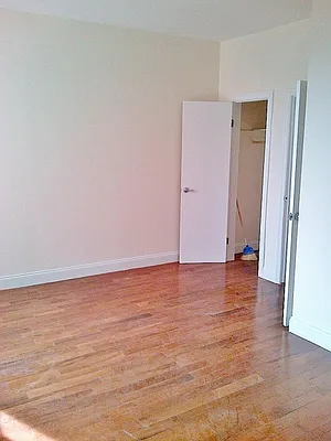 Rented by Bohemia Realty Group | media 19