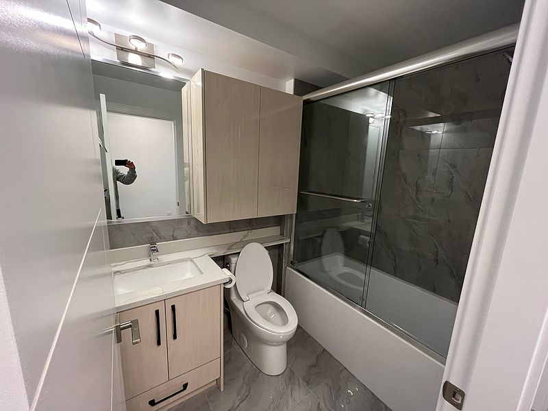 Burnaby Apartment for rent - 2 Bedrooms — photo 4