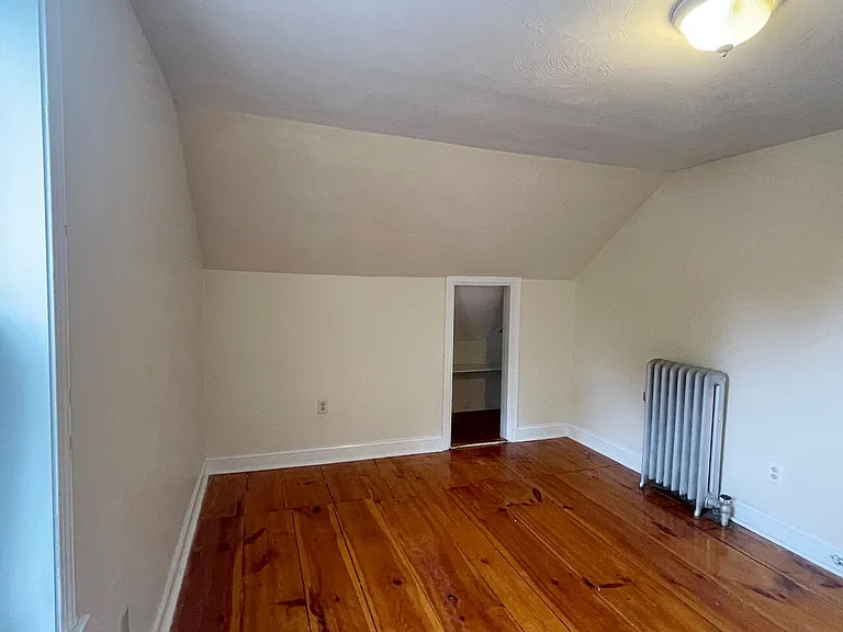 136 Central St — Photo 29