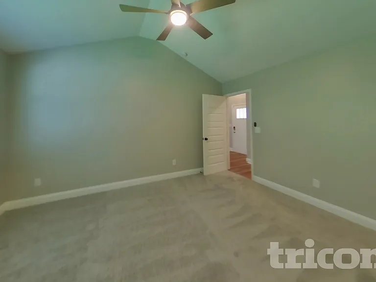 341 Green Hills Dr — Photo 5