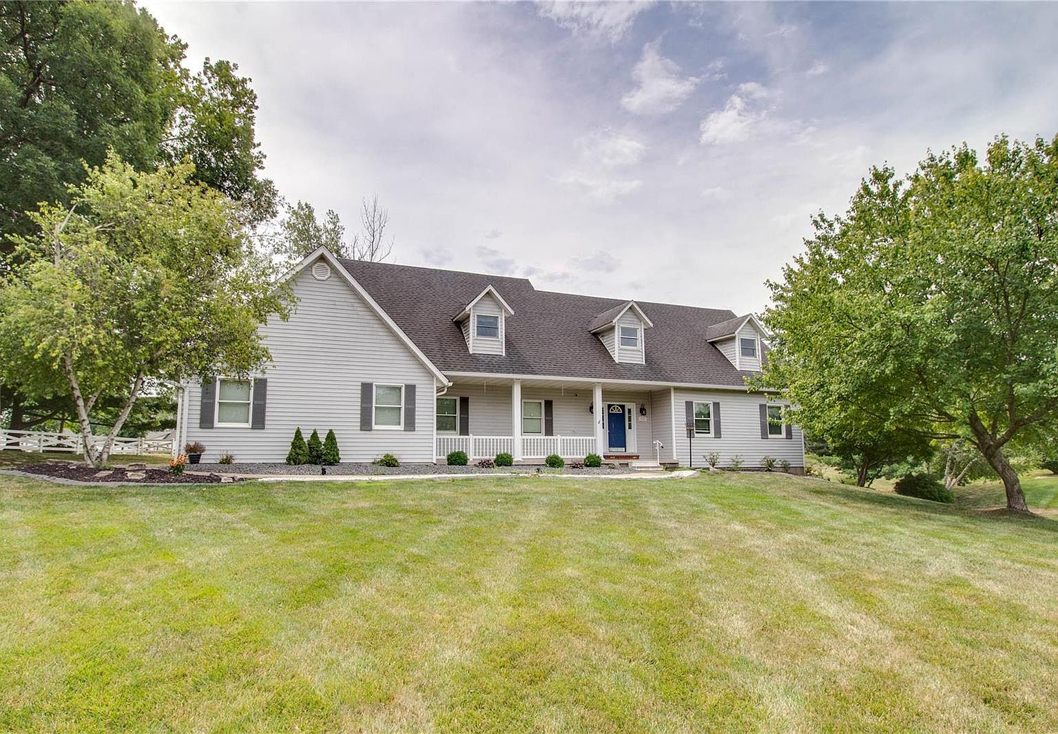 200 Lott St, Jerseyville, IL 62052 Zillow