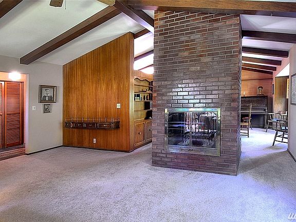 4th image of 820 Maywood Ln