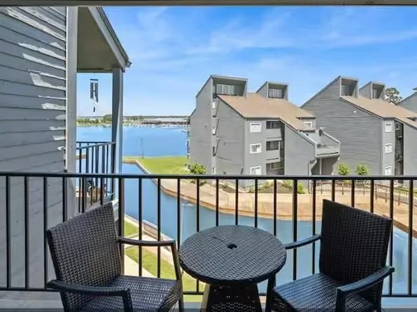 12500 Melville Dr #D, Montgomery, TX 77356