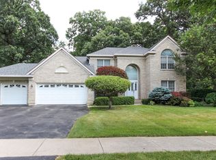 6464 Lockwood Ln, Gurnee, IL