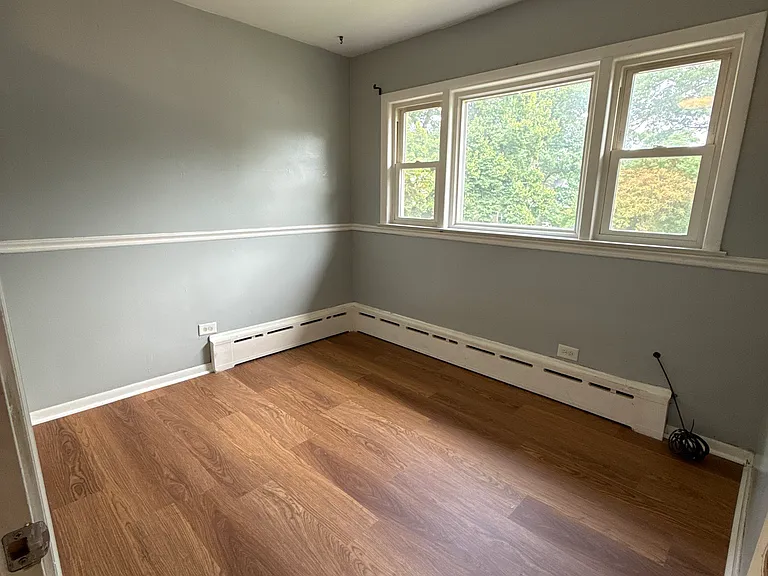 100 Forest Ave #2 — Photo 9