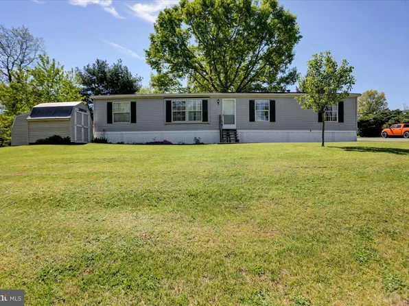 13 Robyn Dr, Newville, PA 17241