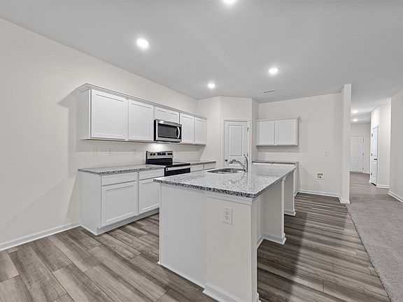 3rd image of 217 Antietam Pl