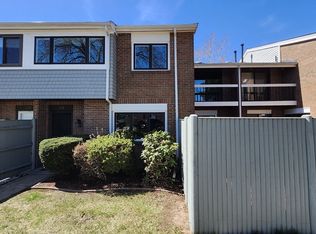 228 Greenbrook Dr UNIT 228, Stoughton, MA 02072