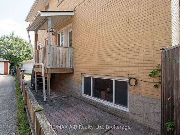 4th image of 727 Frederick St