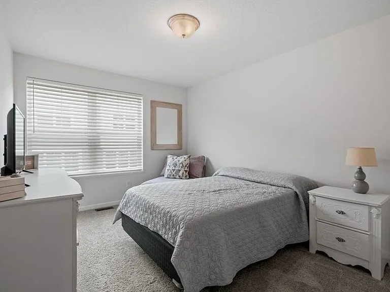 832 Roselyn Dr #831 — Photo 13