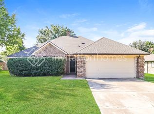 7016 Oakfield Corner Ct, North Richland Hills, TX 76182