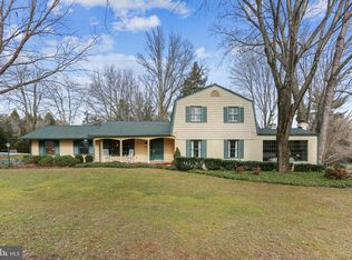 13329 Wye Oak Dr, Gaithersburg, MD 20878