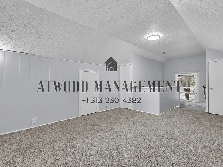 20258 Ferguson St — Photo 11