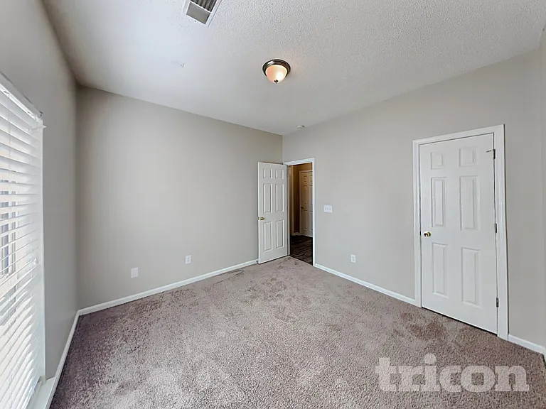 110 Fawnhill Ct — Photo 20