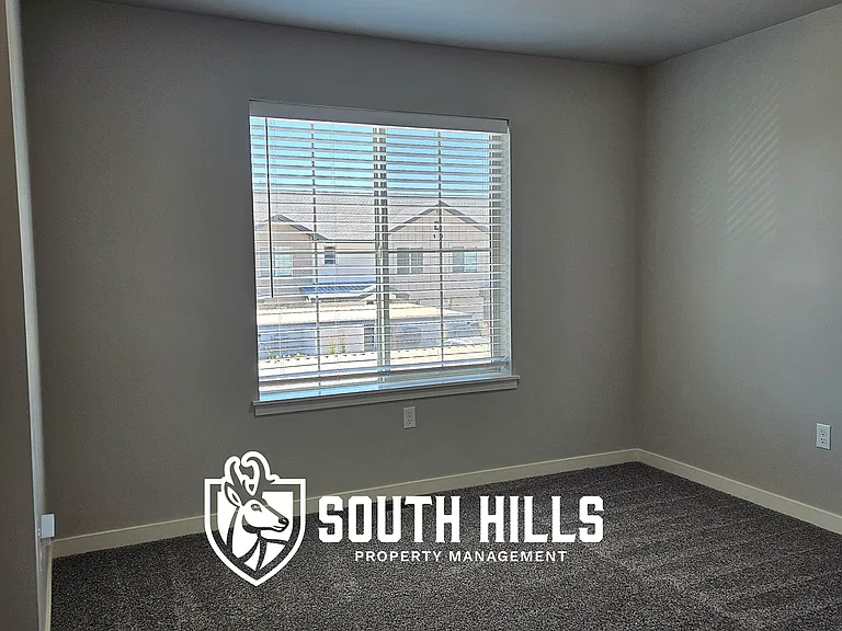 Summit Springs Townhomes — Photo 54