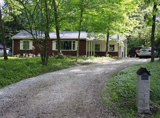 2521 Valley View Dr, Cuyahoga Falls, OH 44223