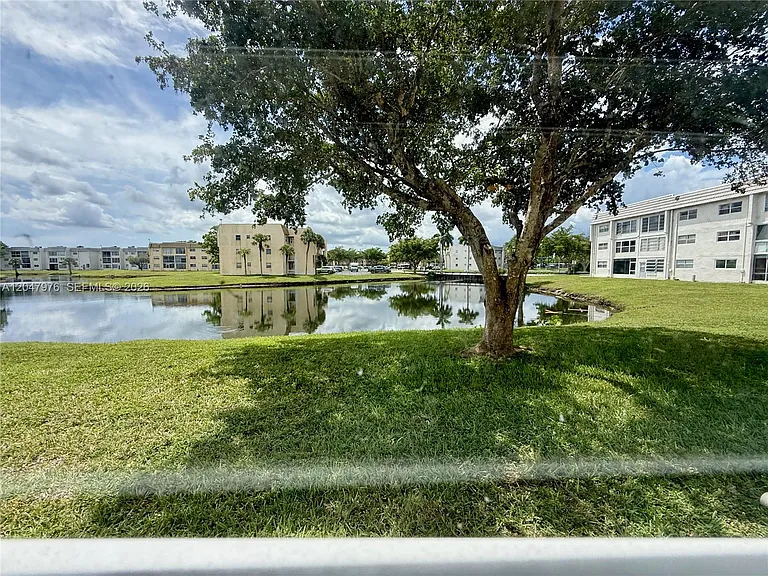 8600 Sunrise Lakes Blvd #102 — Photo 14
