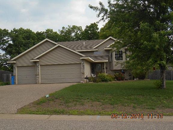 2nd image of 900 Hillock St NW