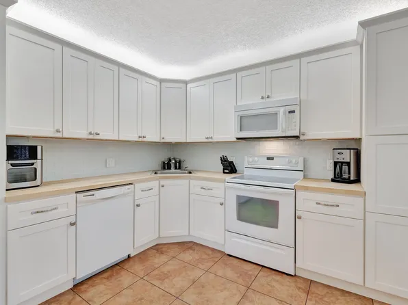 4300 NW 30th Street #342, Coconut Creek, FL 33066