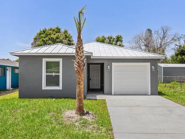 909 N 20th St, Fort Pierce, FL 34950
