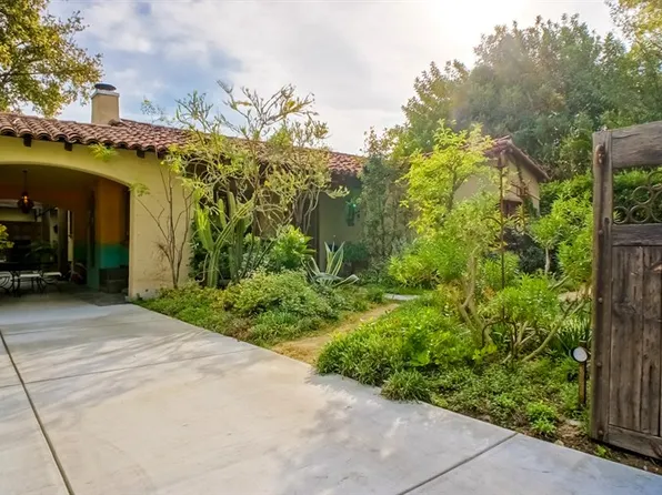 11714 La Maida St, Valley Village, CA 91607