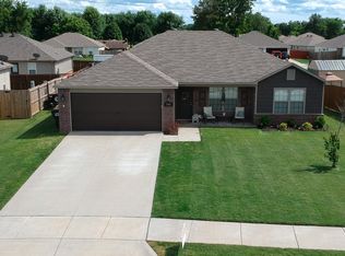 3745 Bueno Ave, Springdale, AR 72764