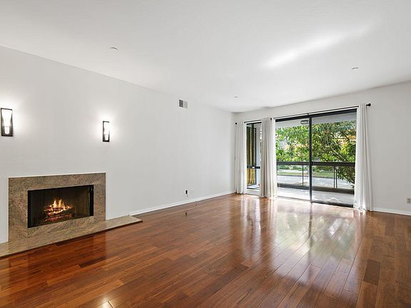 5th image of 324 N Palm Dr Unit 104