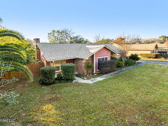 4th image of 103 Big Horn Dr