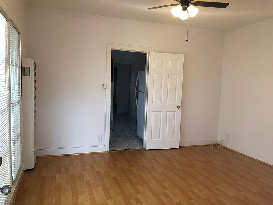 Living room with new ceiling fan