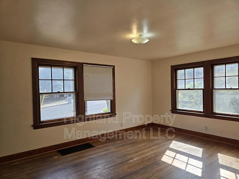 Pullman-Sunnyside Hill — Photo 2