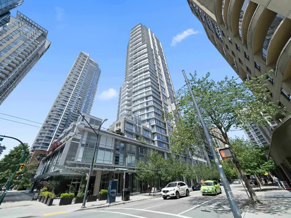 1283 Howe St #503, Vancouver, BC V6Z 0E3