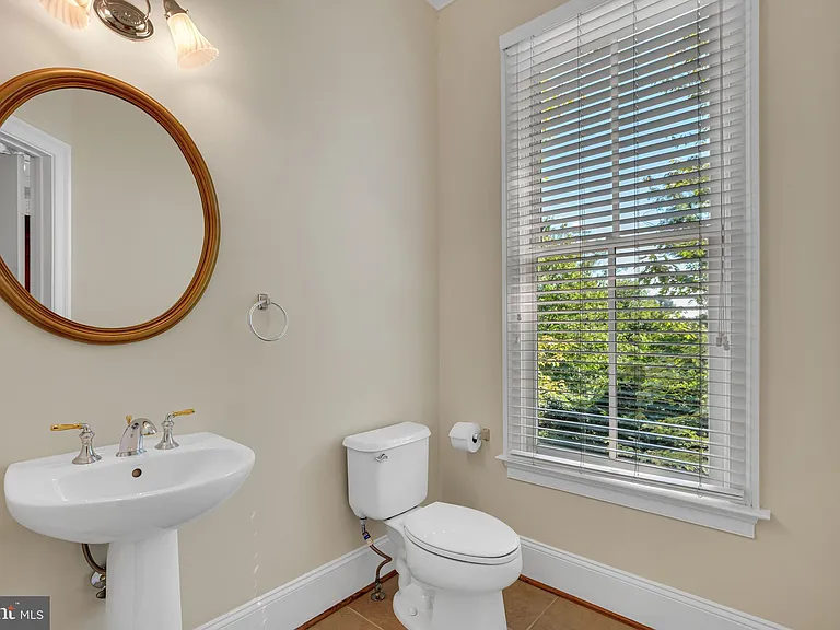 1730 Carpenter Rd — Photo 17