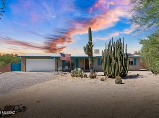 9897 N Hacienda Hermosa Dr, Oro Valley, AZ 85737