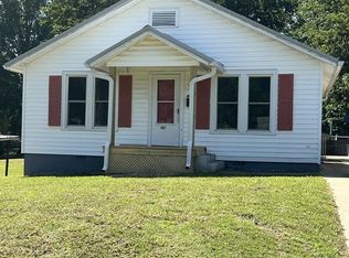 1226 Dunlap St, Paris, TN 38242