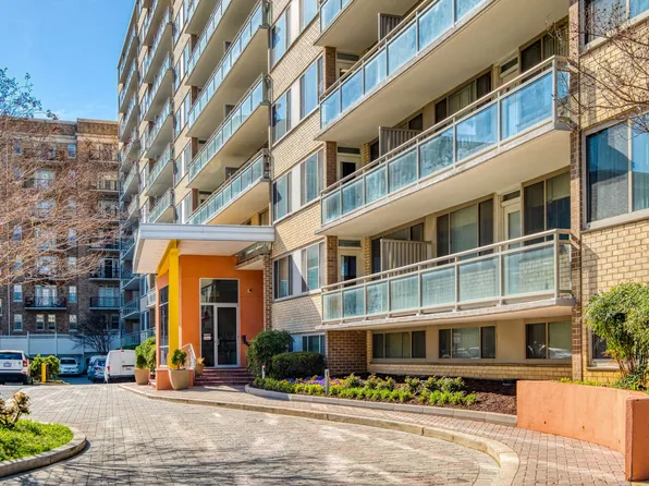 2112 New Hampshire Avenue