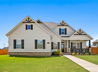 6422 S 61st St, Rogers, AR 72758