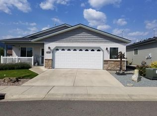 8759 W Sawtooth St, Rathdrum, ID 83858