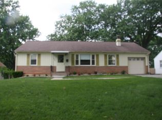 6420 N Harrison St, Gladstone, MO 64118