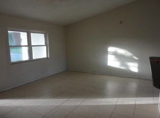 877 Kentucky Woods Ln E, Orlando, FL 32824