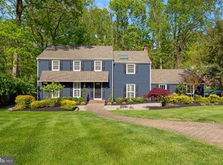 4 Signal Hill Rd, Cherry Hill, NJ 08003