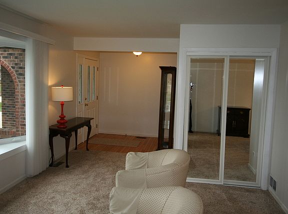 2nd image of 14555 Valley View Ct